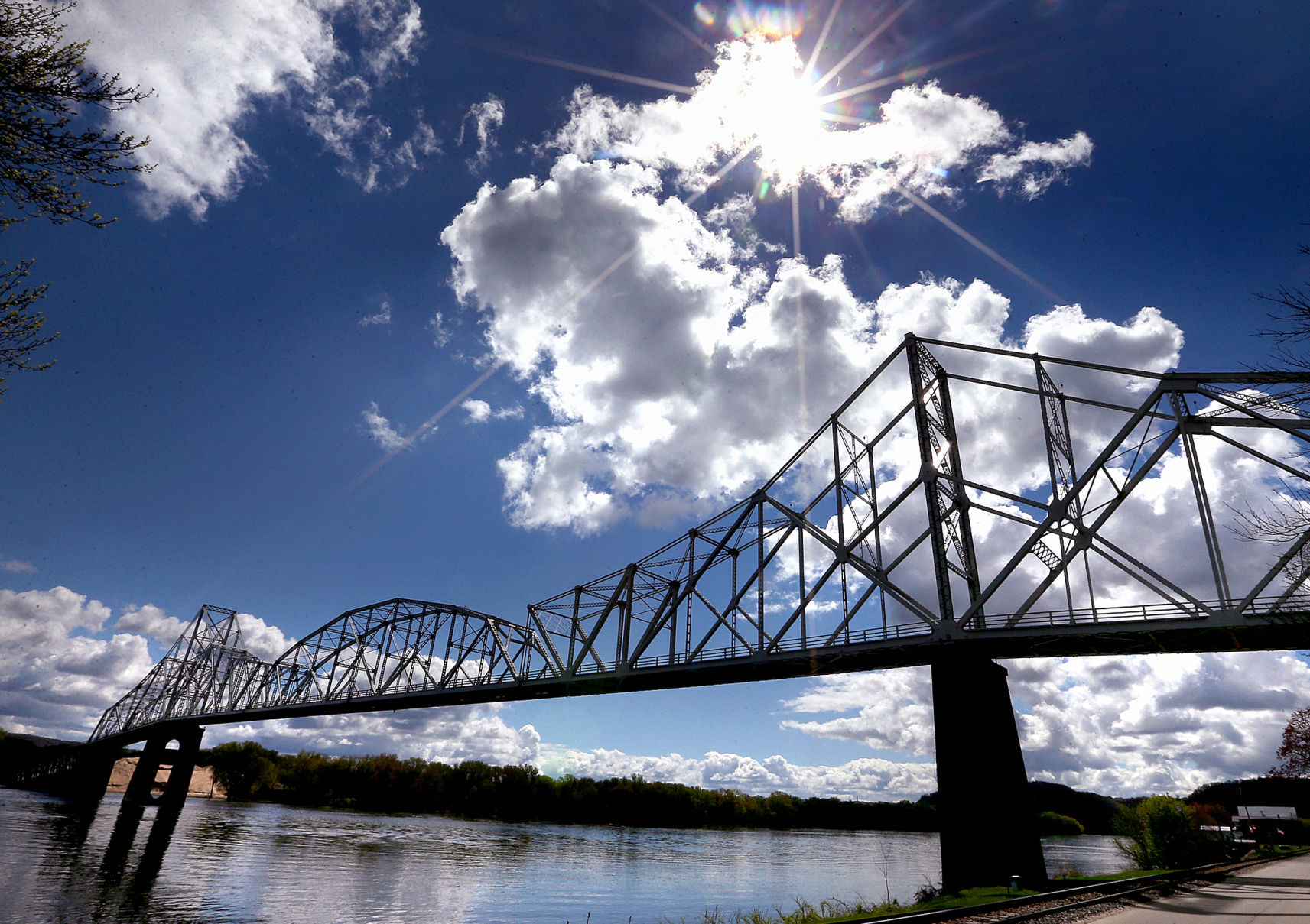 Black Hawk Bridge
